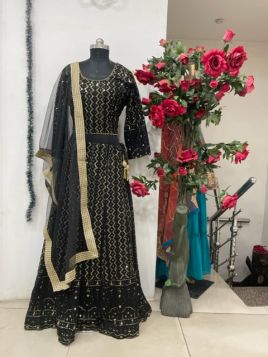 BLACK LAKHNAVI- THREAD + SEQUIN WORKED LEHNGA+ CHOLI