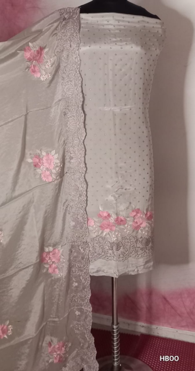 Unstitch party suit