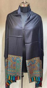 Woollen Fabric Black Colour Lovely Stole